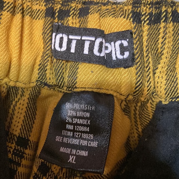 Yellow Plaid pants - Picture 3 of 4